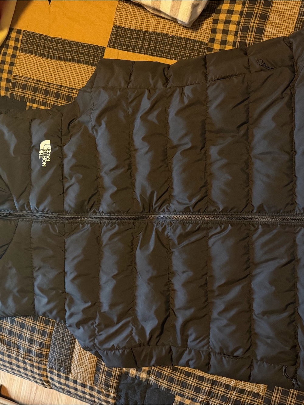 The North Face Womens Black Puffer Jacket - Insulated Winter Coat